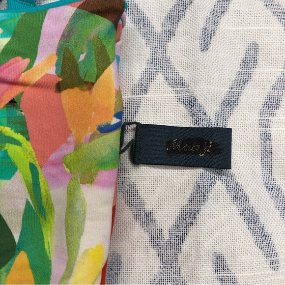 NWOT maaji bikini swim top smocked ruched reversible bandeau - Picture 5 of 6